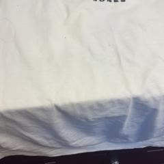 블라우스, iLost를 사용하여 ibis Styles Rotterdam Ahoy에 보고됨