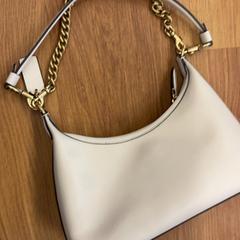 İLost kullanarak GVB tarafından bildirildiği gibi El çantası