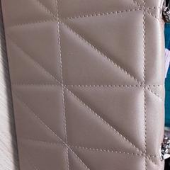 バッグ がiLostで Qbuzz Fryslân によって報告されました