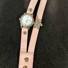 Náramkové hodinky Enfant Rose, jak nahlášeno IKEA Lille pomocí iLost