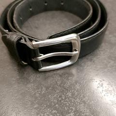 Ceinture zwart, a été signalé par Rotterdam The Hague Airport utilisant iLost