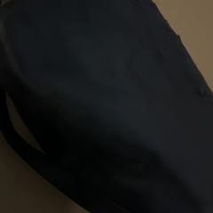 Saco Zwart, como reportado por Jaarbeurs utilizando o iLost