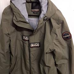 Txamarra groen, gisa salatu by Qbuzz DMG iLost erabiliz