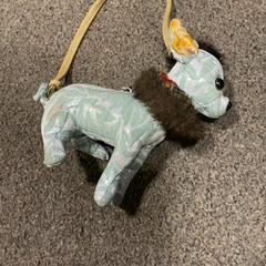 Peluche Tasje hond, come riportato da Burgers' Zoo utilizzando iLost