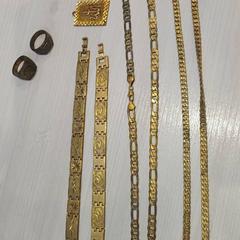 Jewellery Goudkleurig geen echt goud, as reported by Gemeente Loon op Zand using iLost