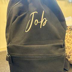 Hátizsák, amint azt Gebo Tours az iLost segítségével jelentette.