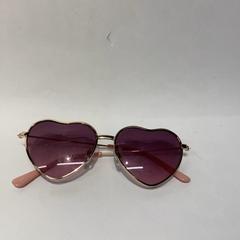 Solbriller, som rapportert av IKEA横浜 ved bruk av iLost