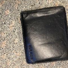 財布 がiLostで Regio Oost-Vlaanderen によって報告されました