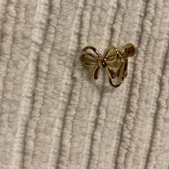 Earring, as reported by IKEA長久手 using iLost
