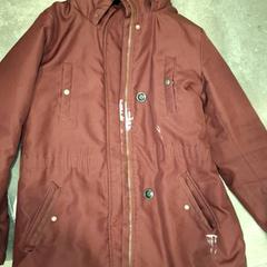 Jacket rood, as reported by Qbuzz DMG using iLost