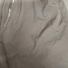 Pantalons curts, segons ha informat Grand Hotel Amrath Kurhaus mitjançant iLost