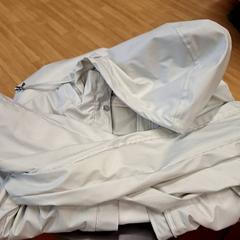 Kurtka Pluie, zgłoszono przez IKEA Nice Saint Isidore przy użyciu iLost