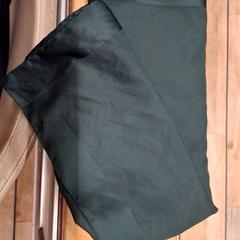 Choker Vert, as reported by IKEA Caen Fleury-sur-Orne using iLost