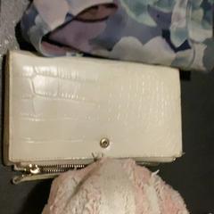 Poltsa & Galtzerdiak, gisa salatu by MEININGER Hotel Vienna Downtown Sissi iLost erabiliz