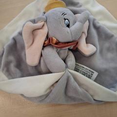 Cuddly slap, as reported by IKEA Metz using iLost