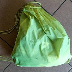 Bolsa de ginástica, como reportado por Regio Antwerpen - Brussel utilizando o iLost
