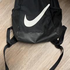 Rugzak Nike, zoals gemeld door Pathé Schouwburgplein met iLost