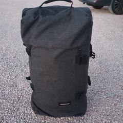 Gray Eastpak Trolley, come riportato a iLost