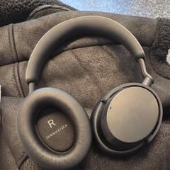 Zwart Accentum Sennheiser koptelefoon, iLost에 보고됨