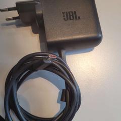 Ładowarka usb JBL, zgłoszono przez Padualaan 101 przy użyciu iLost