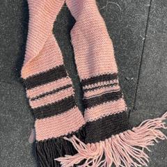 ショール がiLostで Schaatsbaan Rotterdam によって報告されました