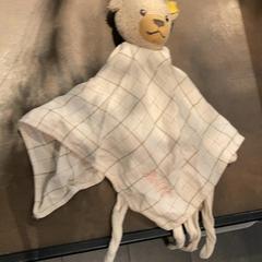 Knuffel, amint azt Van der Valk Hotel Heerlen az iLost segítségével jelentette.