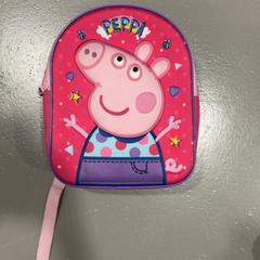 Mochila Peppa pig, segundo informou Fenix usando iLost