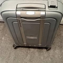 Maleta grijs, segons ha informat Qbuzz GD Groningen HS mitjançant iLost