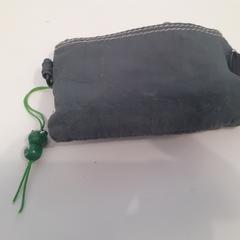 Porte-cartes Van Heukelom, a été signalé par Centraal magazijn utilisant iLost