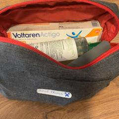 Trousse de bain Grise, ha sido reportado por MEININGER Hotel Marseille Centre la Joliette con iLost