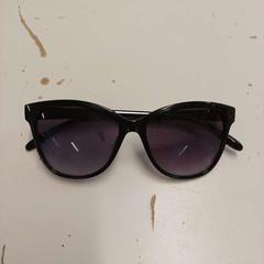 Sonnenbrille Supertrash, gemeldet von Avonturenpark Hellendoorn über iLost