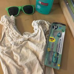 Des lunettes de soleil, Brosse à dents & Chemise, a été signalé par Familie Resort Molenwaard utilisant iLost
