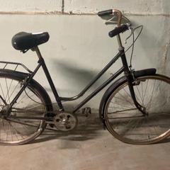 الدراجة Zwart، كما تم الإبلاغ عنه بواسطة Fietsdepot Hasselt عبر iLost