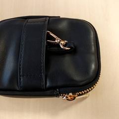 지갑 Andom, iLost를 사용하여 Regio Oost-Vlaanderen에 보고됨