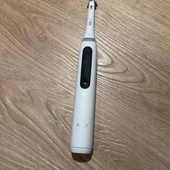 Escova de dentes, como reportado por Van der Valk Hotel Eindhoven - Best utilizando o iLost