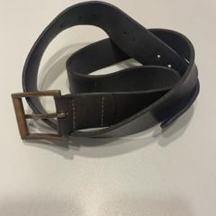 Belt brown, a été signalé par MEININGER Hotel Brussels City Center utilisant iLost