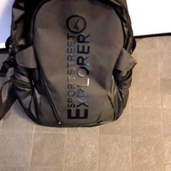 Rugzak Zwart Explorer، كما تم الإبلاغ عنه بواسطة EBS Tramplein عبر iLost