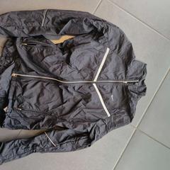 Regenjacke zwart, gemeldet von Regio Oost-Vlaanderen über iLost