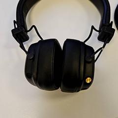 Headset, som rapportert av Vrije Universiteit Amsterdam ved bruk av iLost