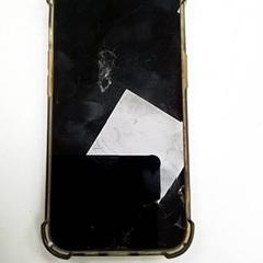 Telefono iPhone, come riportato da ilévia utilizzando iLost