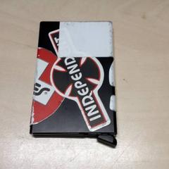 Porta-cartões, como reportado por Arriva Oost-Brabant utilizando o iLost