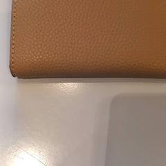 財布 Crooymans がiLostで Arriva Limburg Noord によって報告されました