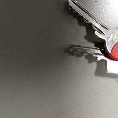 Nøkler, som rapportert av Regio Antwerpen - Brussel ved bruk av iLost