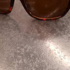 Sonnenbrille, gemeldet von Rotterdam The Hague Airport über iLost