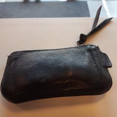 Portemonnee, zgłoszono przez Syntus Provincie Utrecht przy użyciu iLost