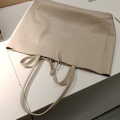 Shopper bag Creme leren, as reported by IKEA Groningen using iLost