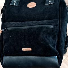 Mochila, segundo informou CARS HANGARD usando iLost