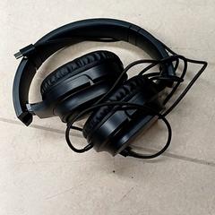 Slúchadlá Zwart, ako bolo nahlásené Qbuzz GD Groningen Peizerweg pomocou iLost