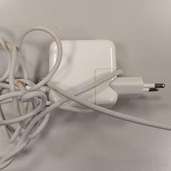 Adapter, as reported by Vrije Universiteit Amsterdam using iLost