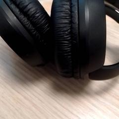 Cuffia zwart, come riportato da Qbuzz Fryslân utilizzando iLost